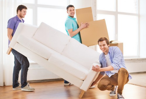 Clear cost breakdown and benefits of man and van service in Soho